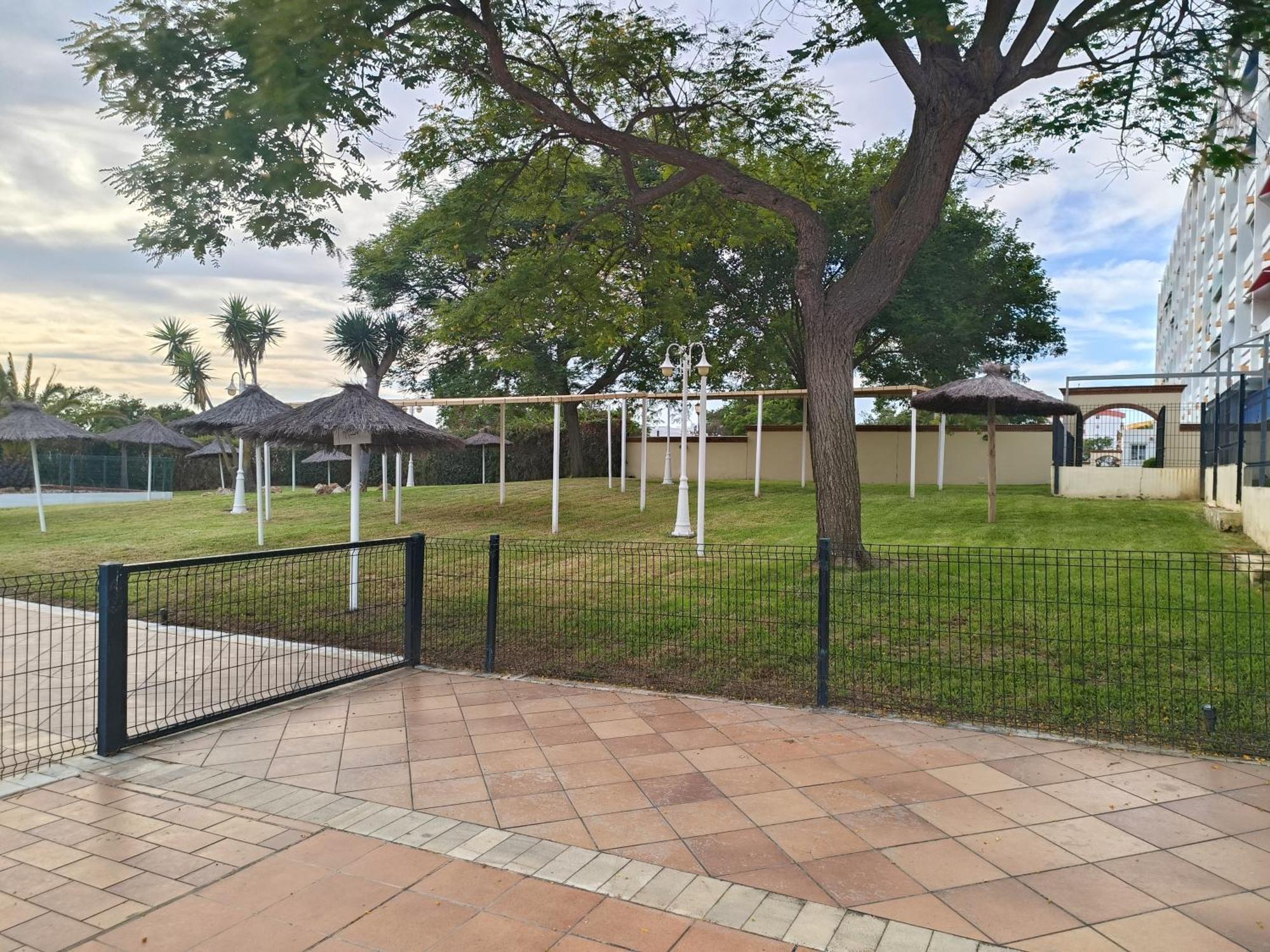 Estudio Taupe Matalascanas Luaran gambar